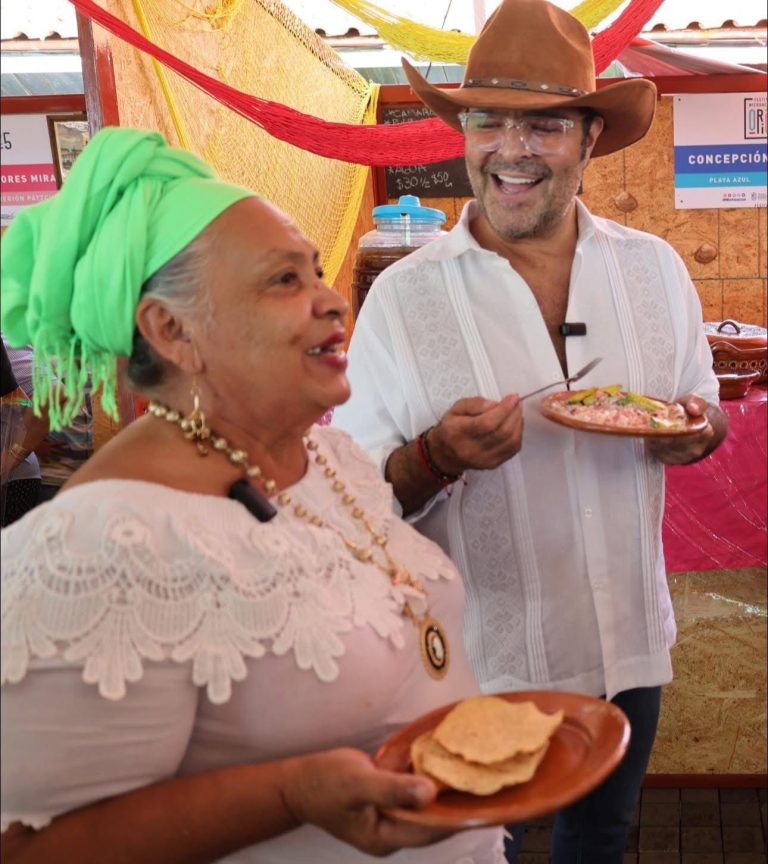 Pablo Montero visitó a las cocineras tradicionales y artesanos del Festival Michoacán de Origen