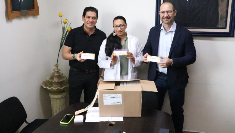 Consigue Ernesto Núñez 1 mdp en fármacos, que apenas alcanza para dos semanas