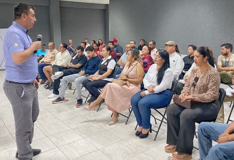 Capacitan al sector turístico de Puruándiro