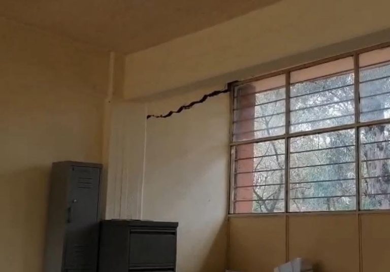 Acuerdan SEDUM y PC suspender obra del teleférico en Secundaria Técnica  3, ante riesgos y falta de estudios