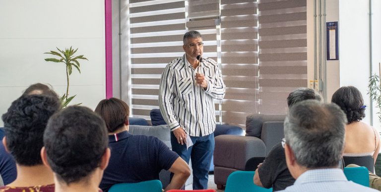 Presenta UNAM en Michoacán libros que impulsan la enseñanza matemática