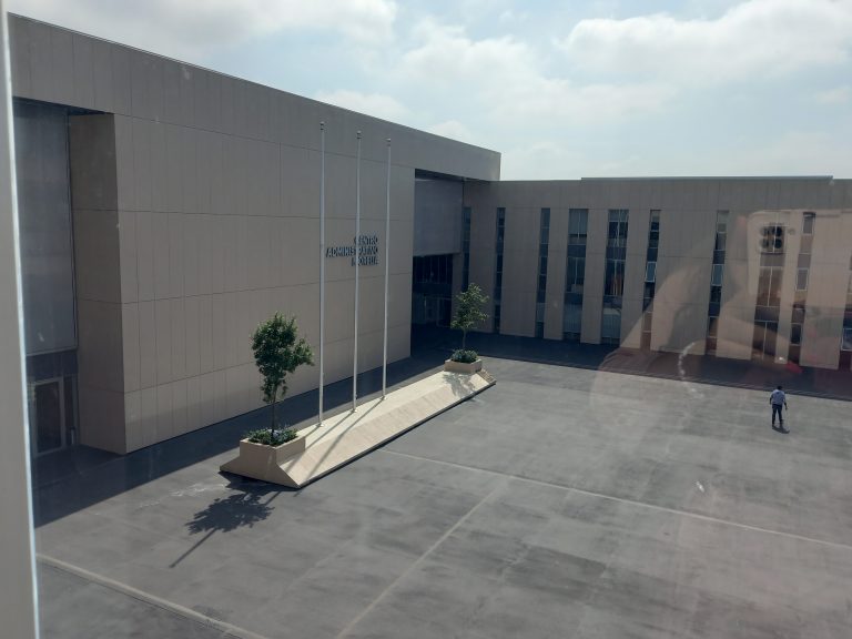 En un mes quedará lista la instalación de los elevadores del CAM