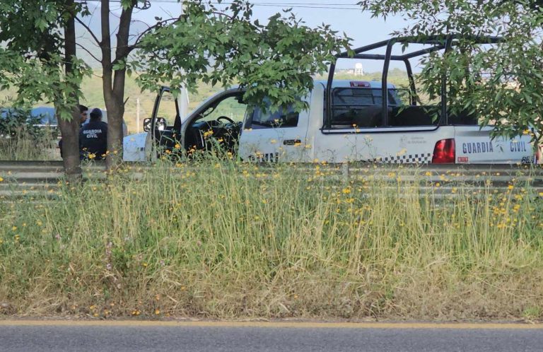 Abandonan a migrante maniatado en carretera Morelia-Pátzcuaro; denuncian robo violento