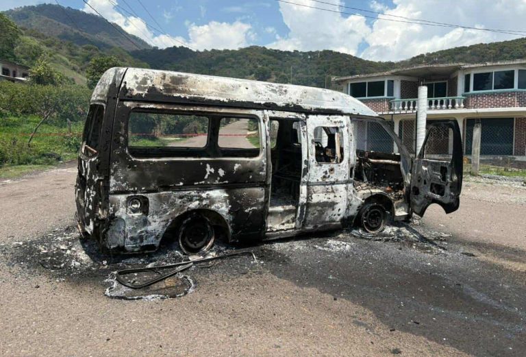 Choferes de combis, los dos hombres asesinados por criminales en el municipio de Zitácuaro