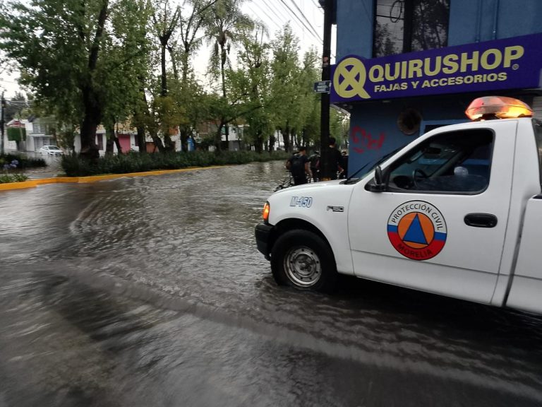 Llama Protección Civil a estar preparados por lluvias