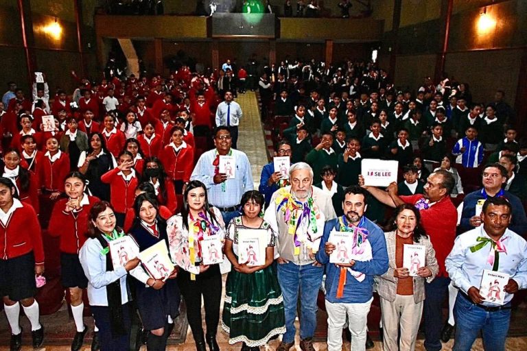 “El Principito” en purépecha llega a estudiantes de la meseta: SEE