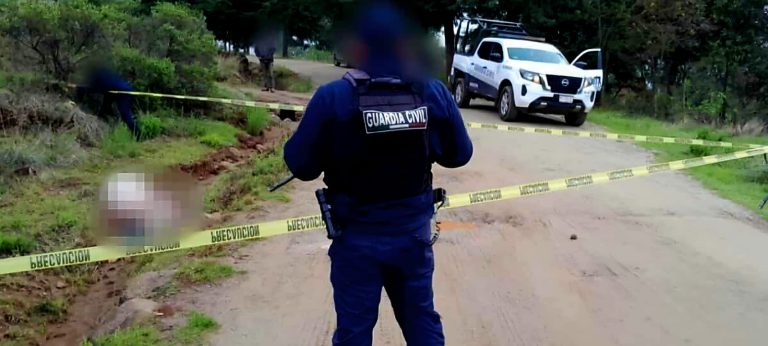 Encuentran a hombre asesinado y encobijado en el municipio de Maravatío