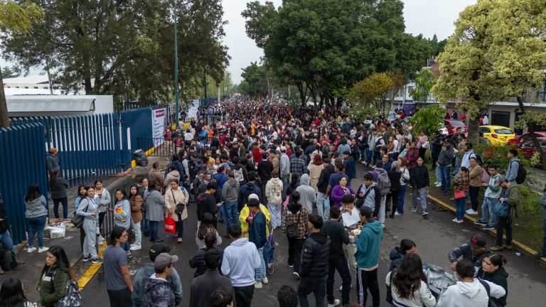 Continúa aplicación de exámenes de admisión a la UMSNH