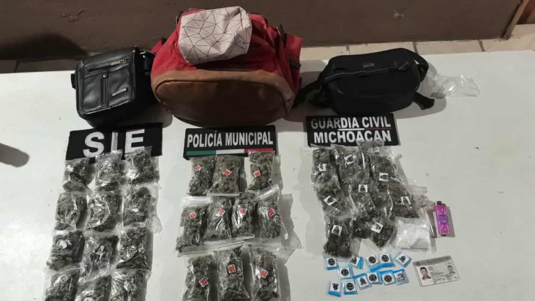 Policías de la GC y de Pátzcuaro detienen a 3 presuntos narcomenudistas en Tzintzuntzan 
