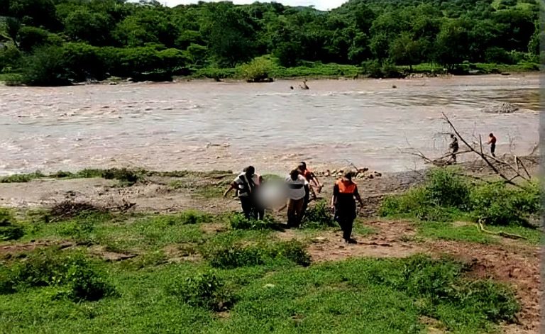 Hombre fallece ahogado en una presa del municipio de Nocupétaro 