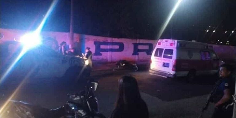 Motociclista muere al accidentarse en Zitácuaro