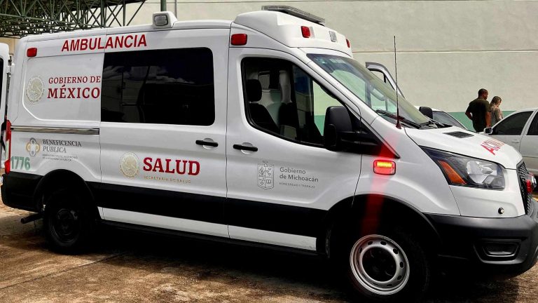 Muere una menor por broncoaspiración tras caer en una alberca en Apatzingán