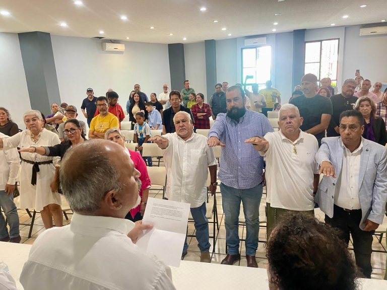 Con el reto de defender a la propia Universidad Michoacana, toma protesta nuevo Comité Ejecutivo General del SUEUM