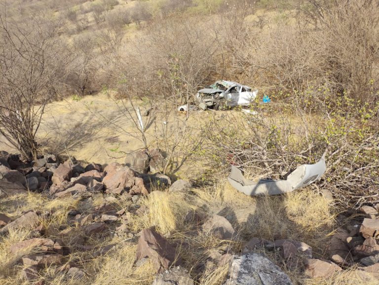 Vuelco mortal en la autopista Siglo XXI deja un fallecido y 3 heridos graves