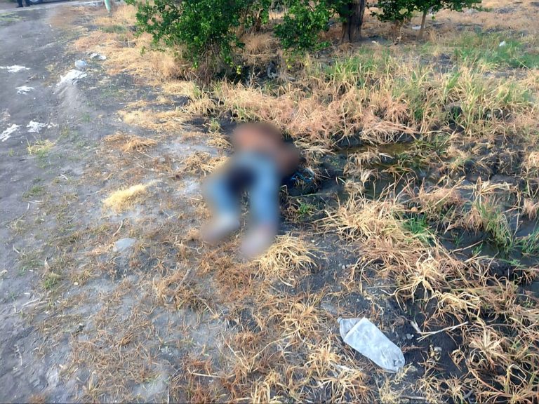 Abandonan un ejecutado en Apatzingán