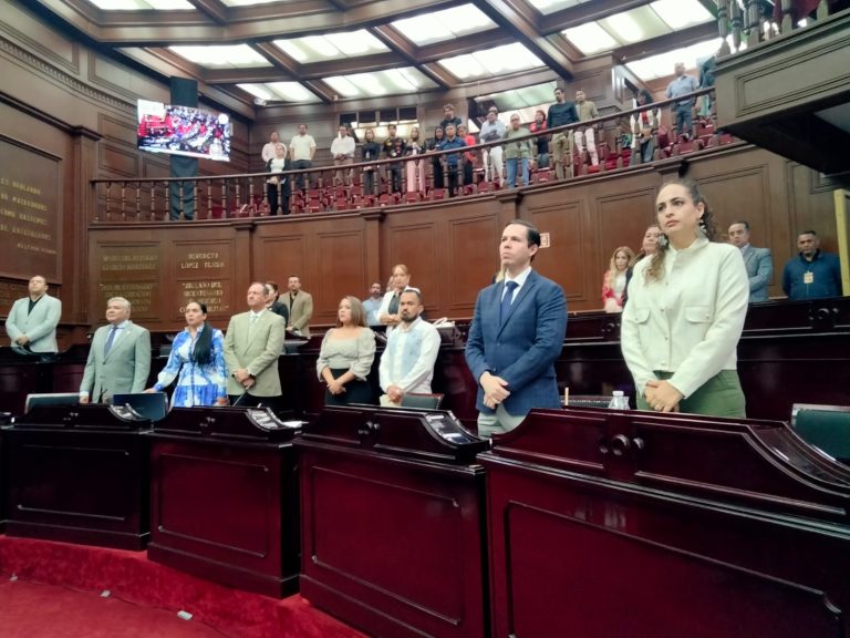 Otro minuto de silencio en el Congreso: alcaldesa de Tepalcatepec asesinada; ya suman seis ediles ejecutados