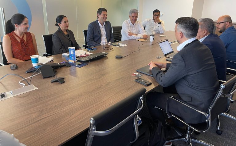 Presenta Alfonso Martínez las ventajas competitivas de Morelia ante la Cámara de Comercio de Los Ángeles