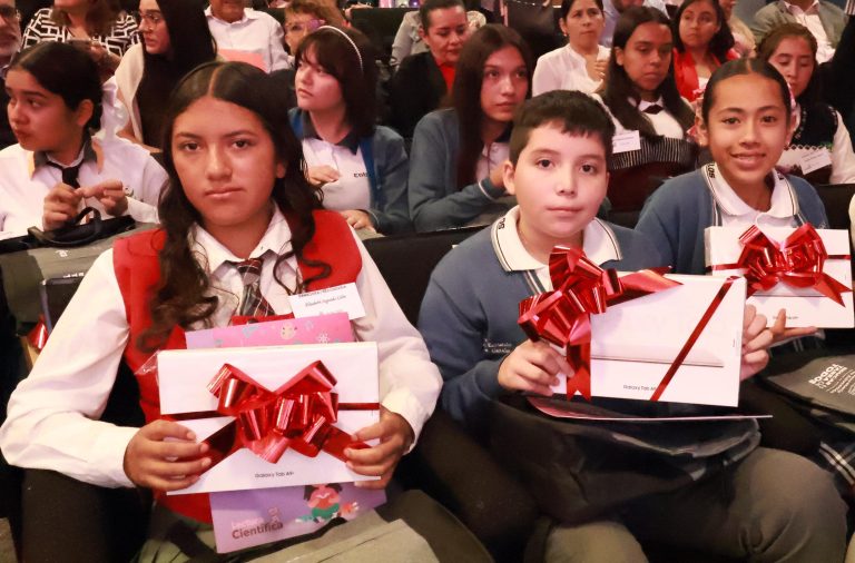 Programa de ciencia y lectura impacta a estudiantes michoacanos