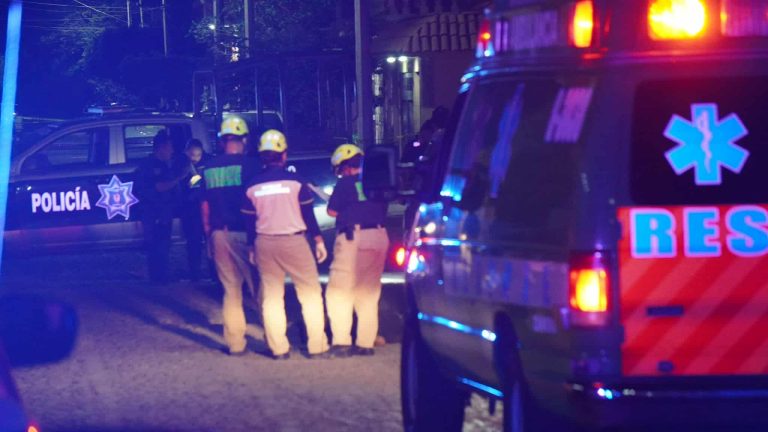 A balazos matan a dos hombres en la colonia El Valle de Zamora, uno era policía en descanso