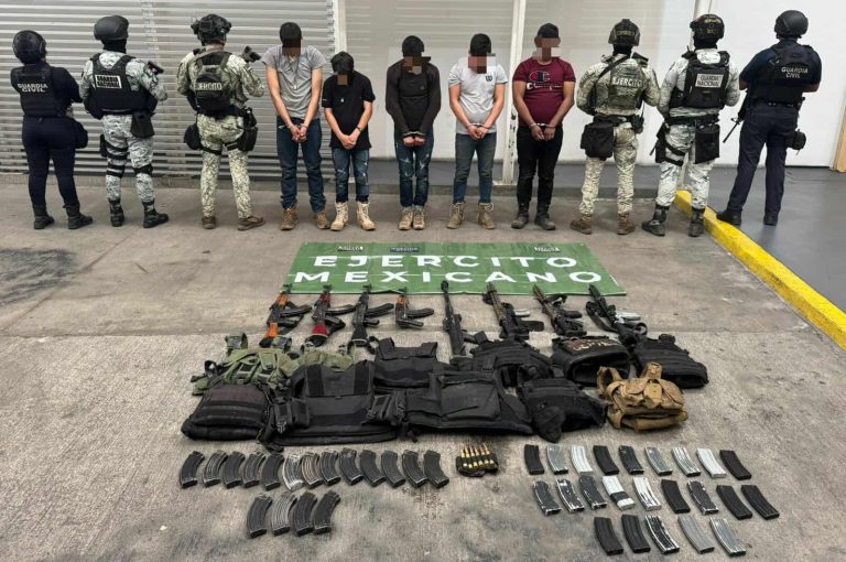 Capturan a cinco presuntos sicarios del “Grupo X” en Zinapécuaro con un Barret y siete fusiles