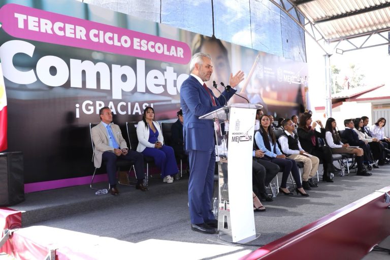 Michoacán logra un tercer ciclo escolar completo, señala gobernador 