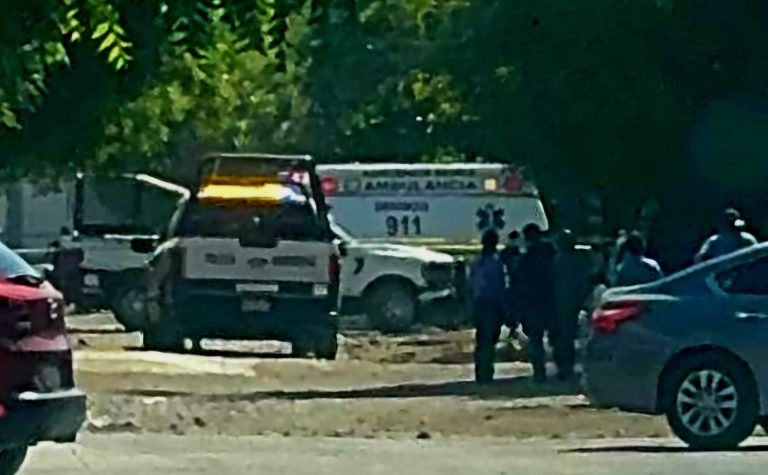 Localizan cadáver maniatado en predio de la colonia 18 de Marzo en Apatzingán 