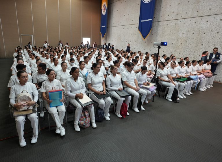 Por mérito académico, asignación de campos clínicos: Secretario Académico