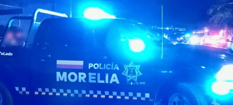 Masculino baleado en Morelia es auxiliado por policías y bomberos voluntarios