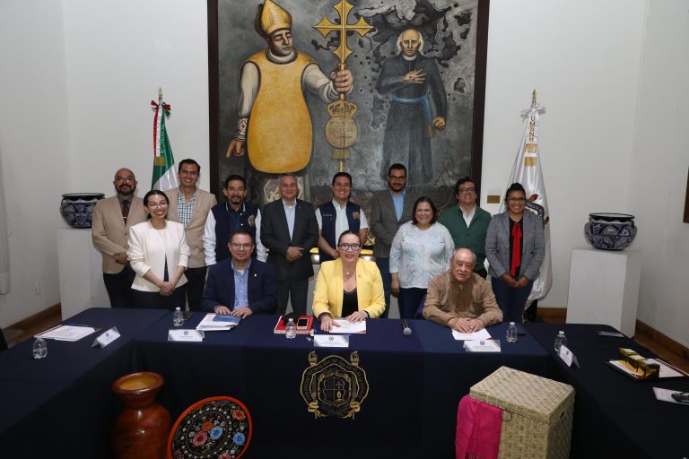 Ratifica su calidad, Licenciatura en Comunicación de la UMSNH es reacreditada