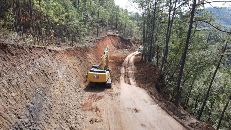 Destina gobierno del Estado más de 765 mdp para circuito carretero en Tierra Caliente