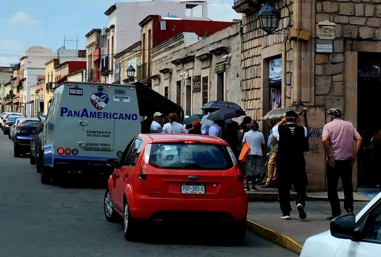 Adulta mayor víctima de robo de su pensión en el centro de Morelia 