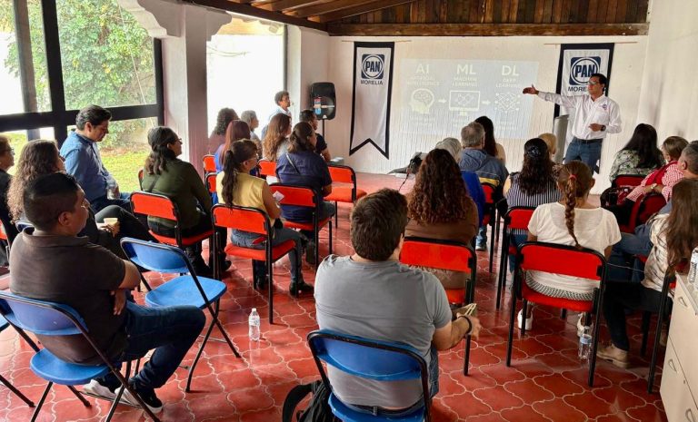 PAN prepara a su «Ejército de Activismo Digital»