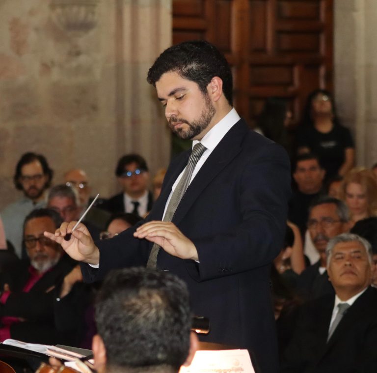 Palacio Municipal de Morelia se llena de arte y cultura con recital de la Orquesta Filarmónica del Tzintzuni