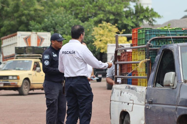 Estrategia Nacional contra la Extorsión arranca en tianguis limonero de Apatzingán