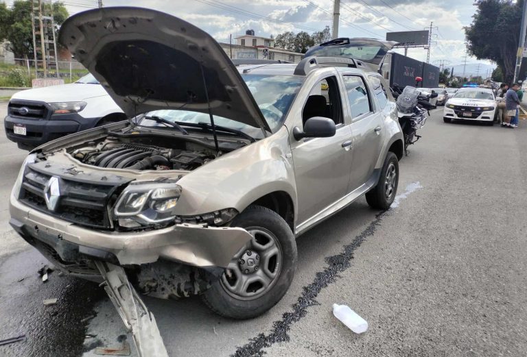 Se registra choque vehicular múltiple en libramiento y Periodismo, en Morelia