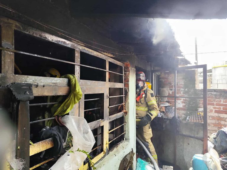 Se registra incendio en domicilio de la colonia Industrial, al norte de Morelia