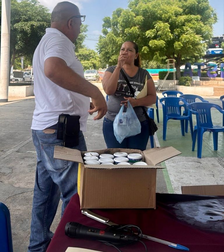 Refuerza salud animal con 16 mil vacunas y pomadas en ocho municipios