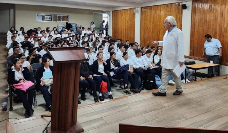 144 jóvenes pasantes fortalecerán servicios salud en la Región Bajío