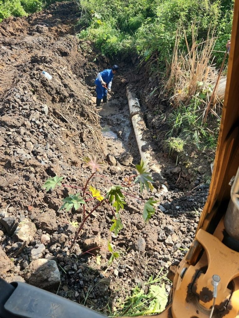 Gobierno de Alfonso Martínez avanza en rehabilitación de caminos rurales y mejora territorial