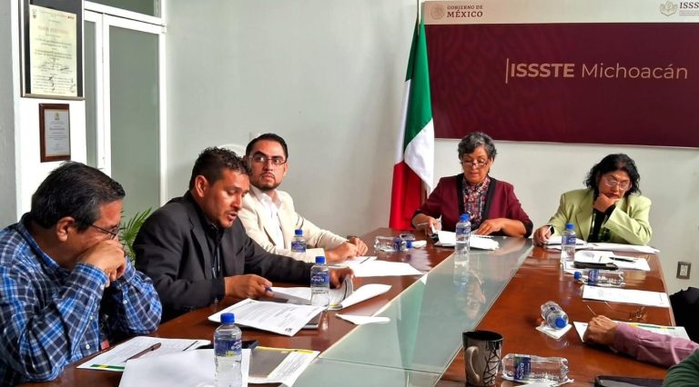 Vigente, amago de CNTE de no iniciar ciclo escolar en Michoacán