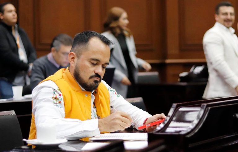 Estado y municipios destinarán 3% de sus presupuestos anuales para crear y mantener instalaciones deportivas