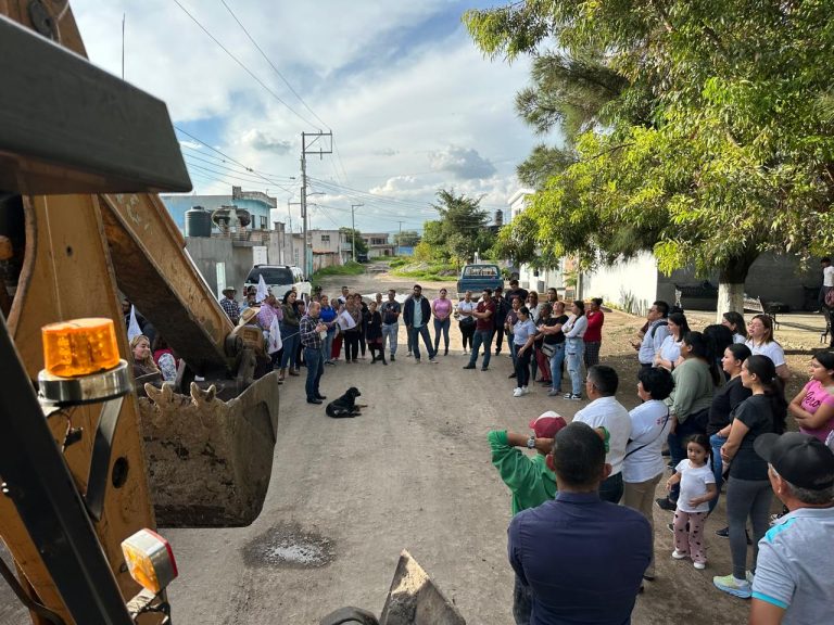 Inicia obra de la calle Independencia, en la colonia Miguel Hidalgo, de Tarimbaro 