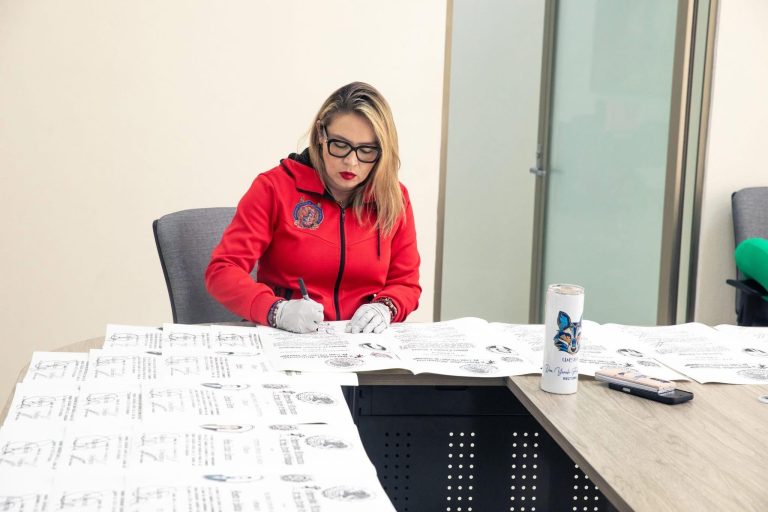 Egresados de la UMSNH pueden obtener su título el mismo día