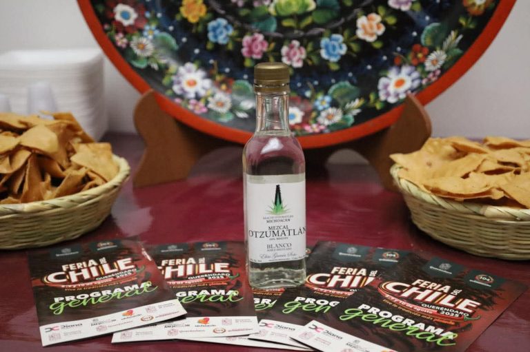 A pesar de ataques a viviendas de alcaldesa y síndico, sigue en pie Feria del Chile en Queréndaro