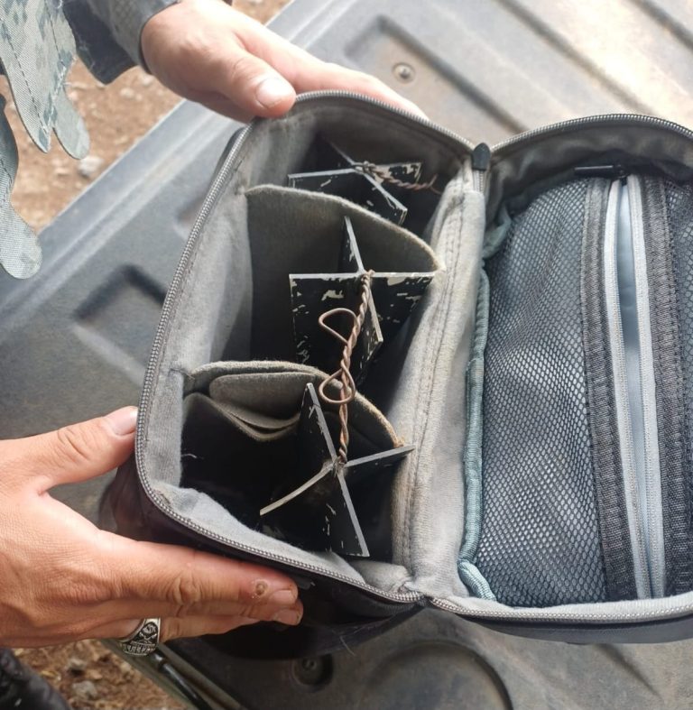 Aseguran y desactivan 3 artefactos explosivos en Uruapan