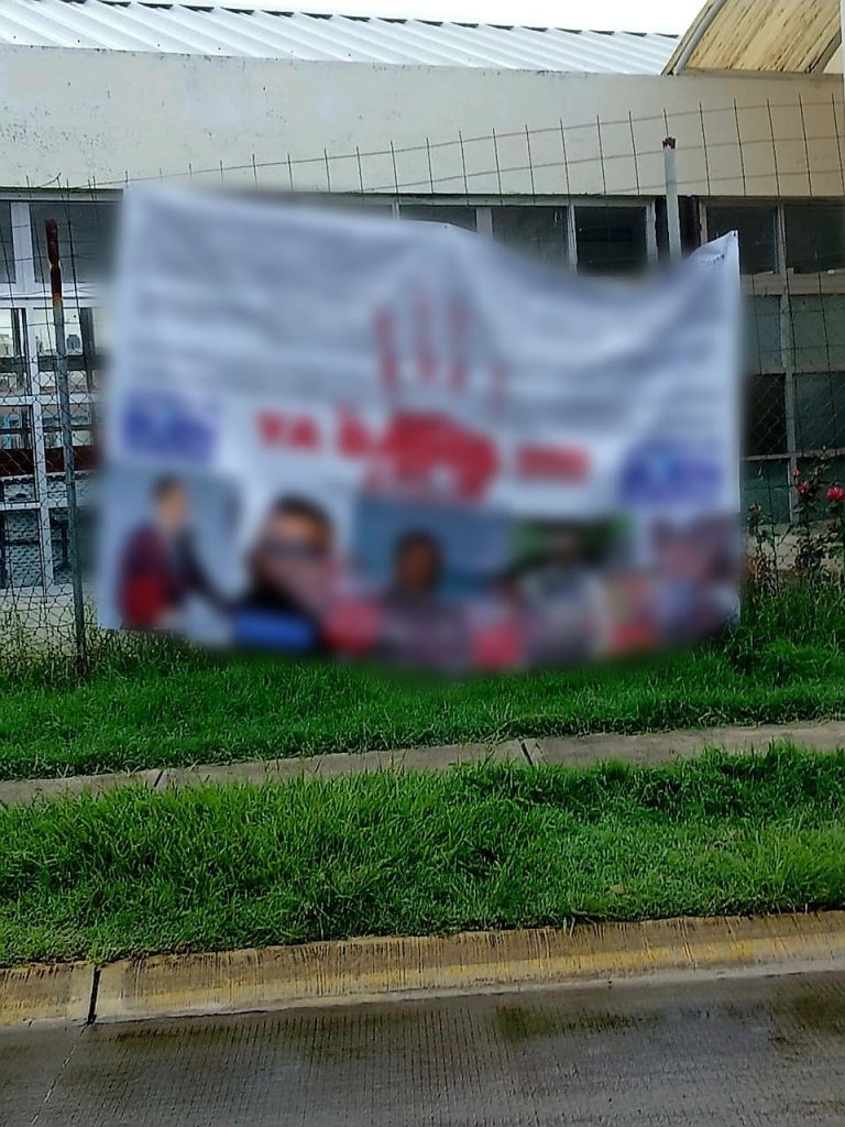 Amaneciendo colocan al menos 8 “narcolonas” en Zamora y Jacona