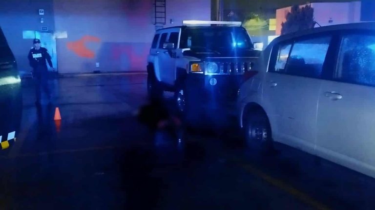 Sujeto es asesinado a balazos frente a bar Sala del Desamor, en la colonia moreliana Las Américas