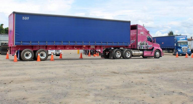 Elevan calidad de profesionalización para operadores de tractocamión
