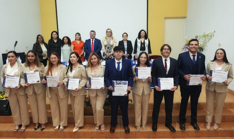 Graduación de nueva generación de la Maestría en Enfermería
