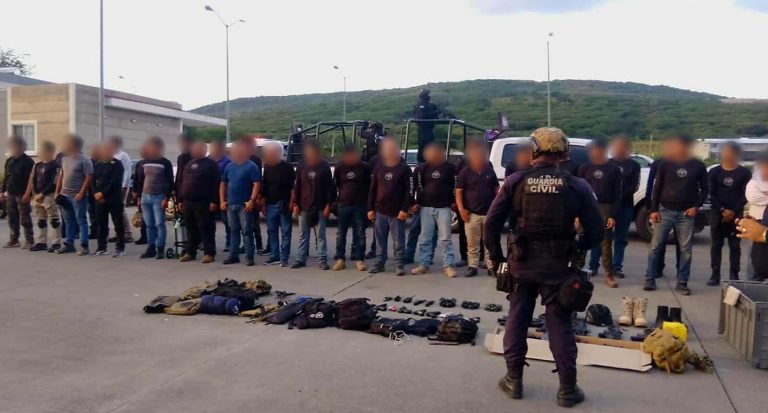 Detienen en Michoacán a 38 integrantes de la guardia secreta de «La Luz del Mundo»